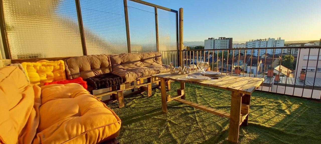 La Dolce Vita -T2 52M2- Dernier Etage- Terrasse-Parking-Wifi Fibre Apartment Tarbes Bagian luar foto