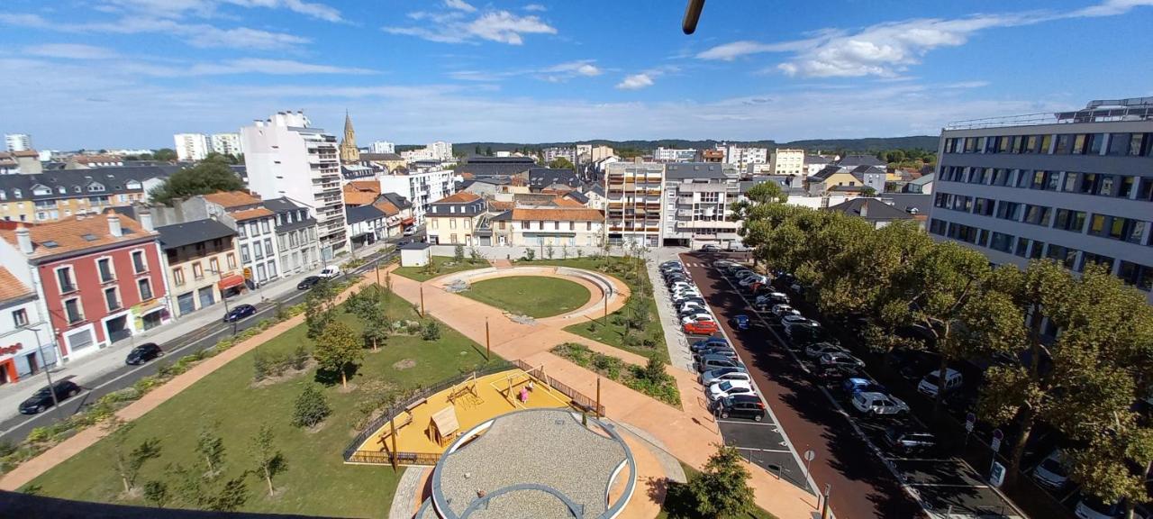 La Dolce Vita -T2 52M2- Dernier Etage- Terrasse-Parking-Wifi Fibre Apartment Tarbes Bagian luar foto
