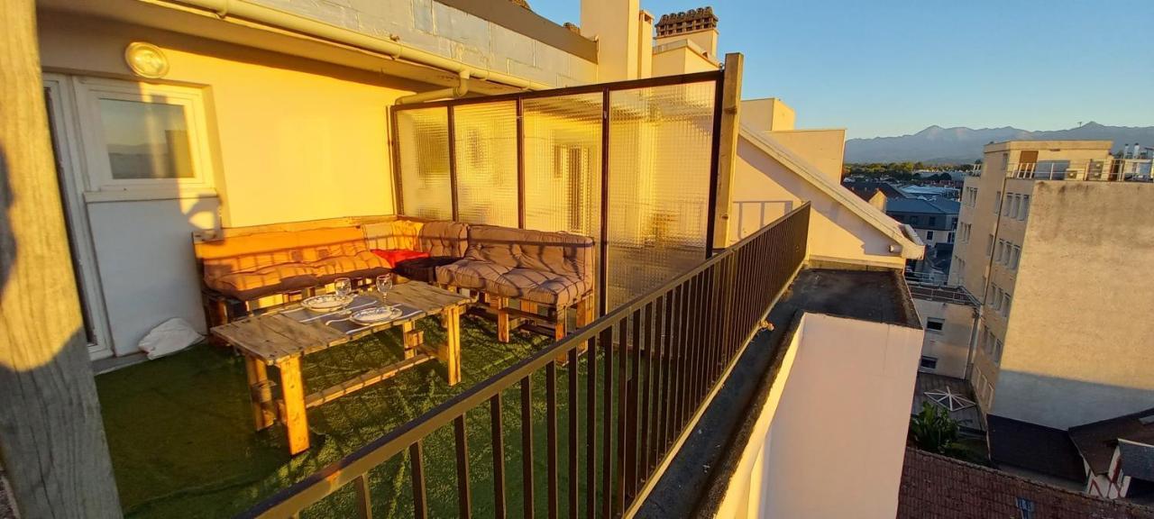 La Dolce Vita -T2 52M2- Dernier Etage- Terrasse-Parking-Wifi Fibre Apartment Tarbes Bagian luar foto
