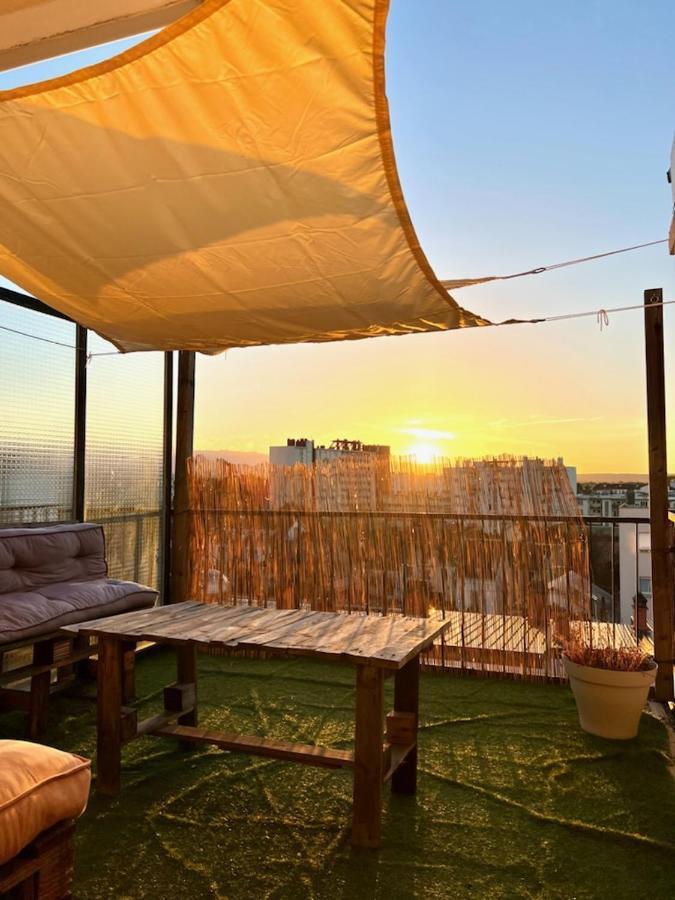 La Dolce Vita -T2 52M2- Dernier Etage- Terrasse-Parking-Wifi Fibre Apartment Tarbes Bagian luar foto